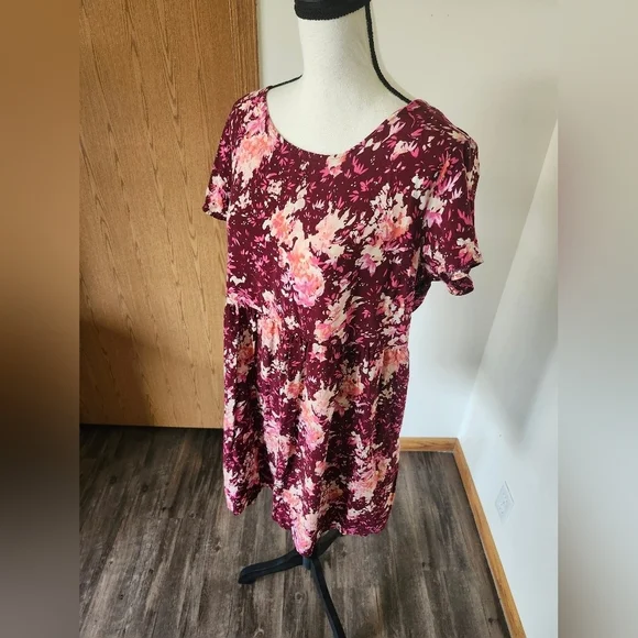Old Navy Burgundy and Pink Floral Dress - Picture 3 of 6